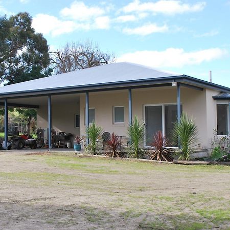 Back Valley Farmstay Bed And Breakfast Victor Harbor Exteriér fotografie